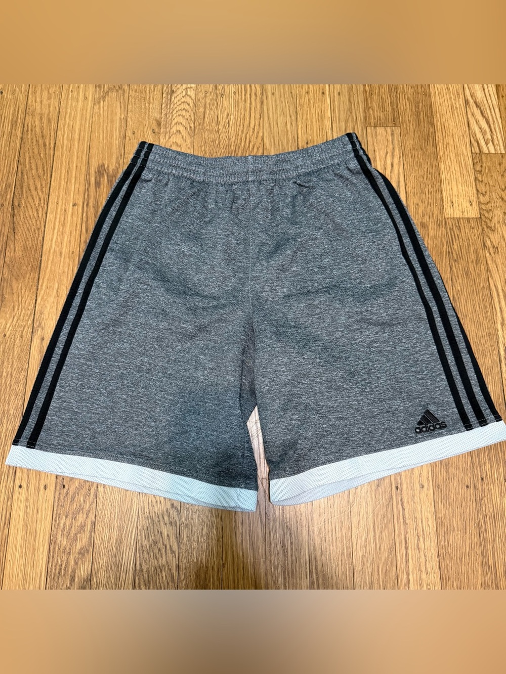 Adidas Boys Gray Athletic Shorts with Black Stripe size 18/20 - Picture 2 of 8